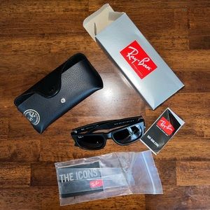 Ray-Ban Justin Black Polarized Sunglasses